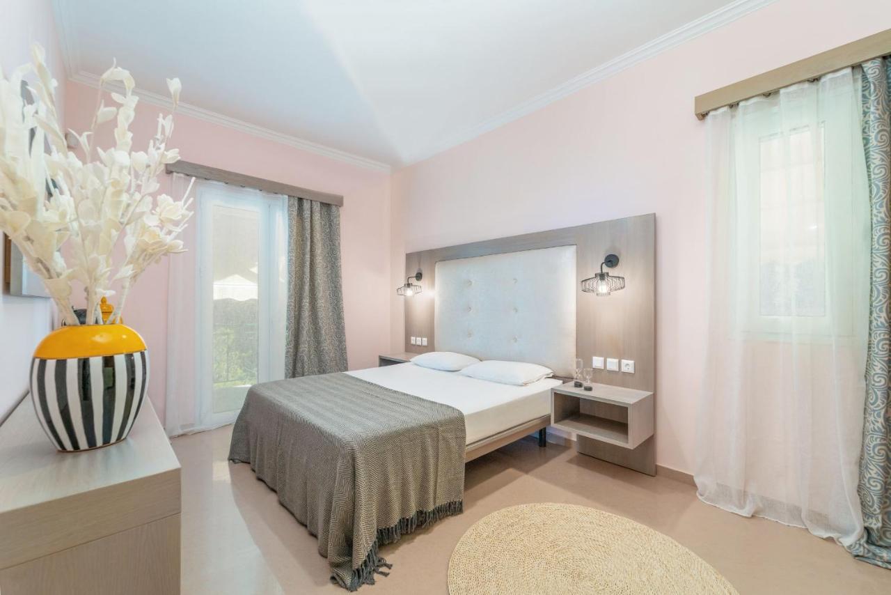 Niver Luxury Suites Lefkada City Luaran gambar